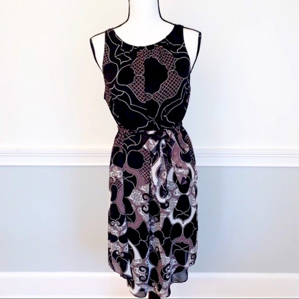 A Pea in the Pod Maternity Dress